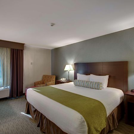 Best Western Plus, The Inn At Hampton Exterior foto