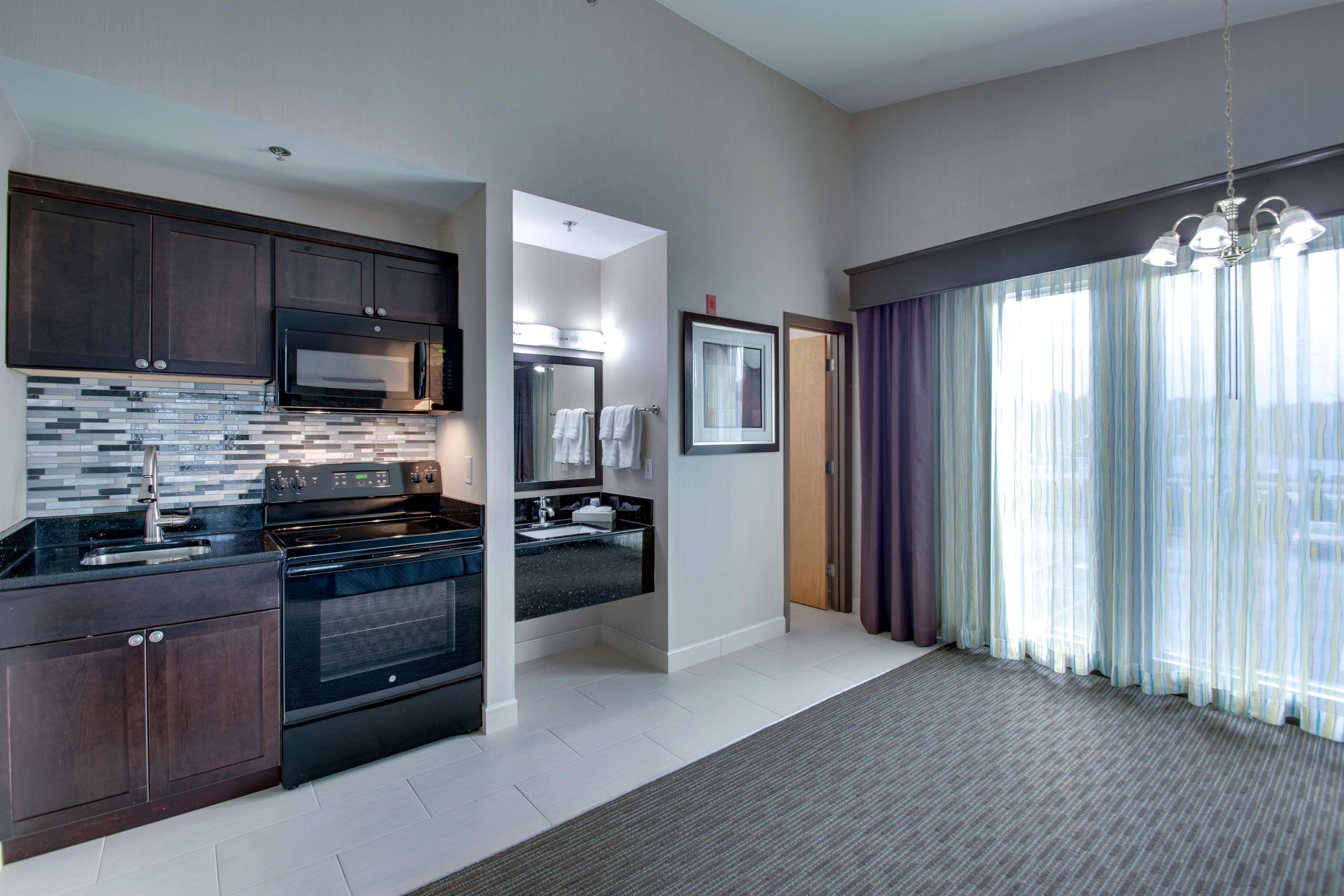 Best Western Plus, The Inn At Hampton Exterior foto